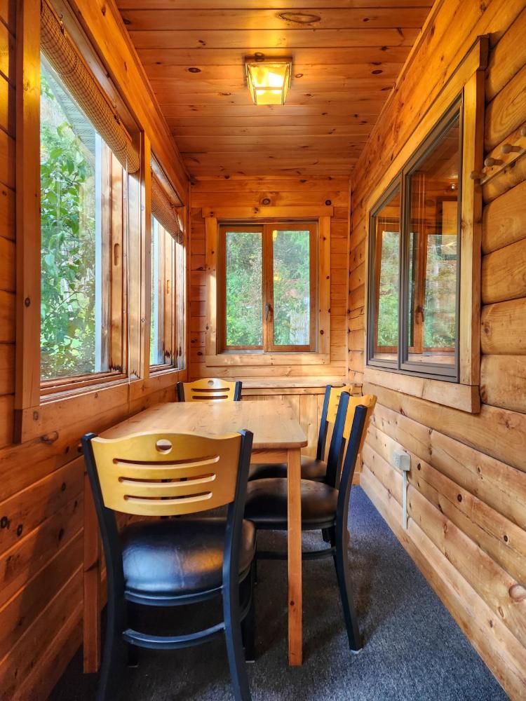 Deluxe Family Suite interior